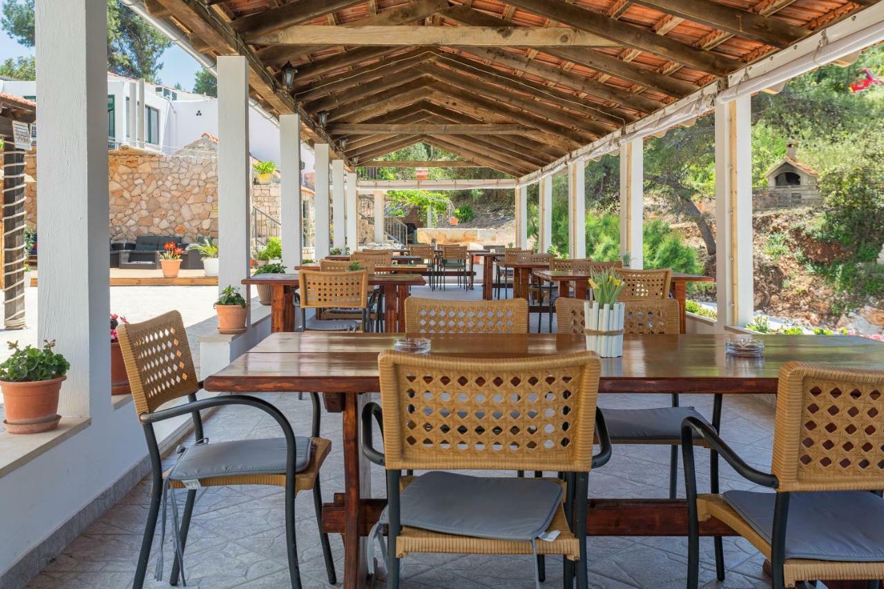 Golden Bay Hvar フヴァル エクステリア 写真