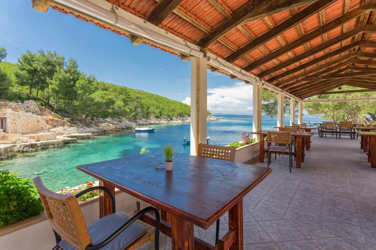 Golden Bay Hvar フヴァル エクステリア 写真