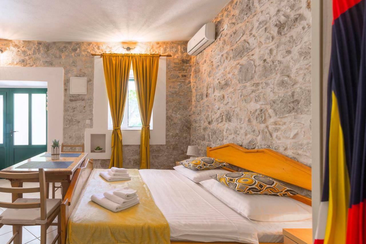 Golden Bay Hvar フヴァル エクステリア 写真
